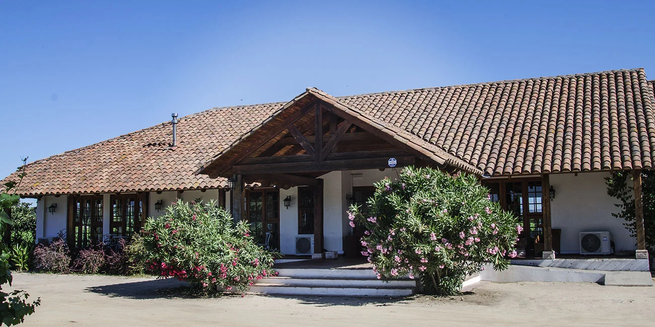 Hotel Terra Vina Front Entrance